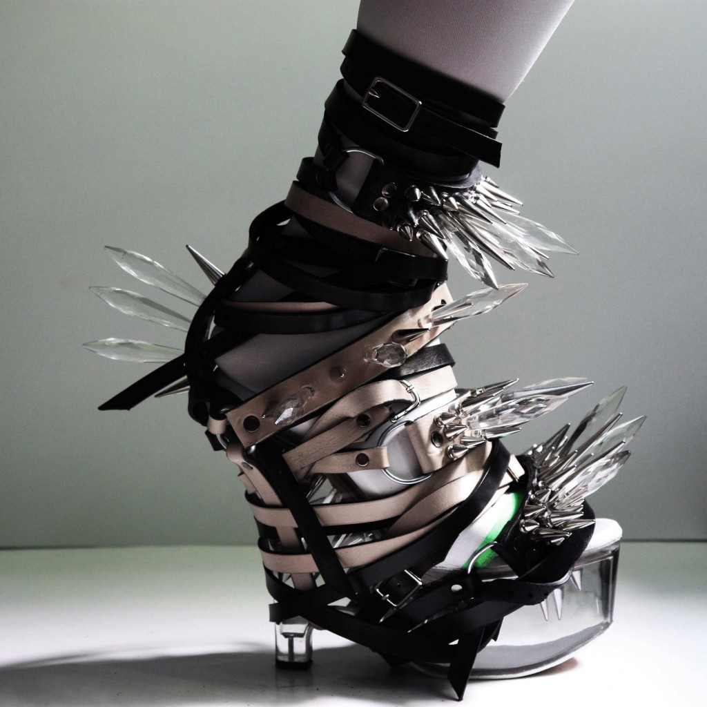Avantgarde women's shoe design